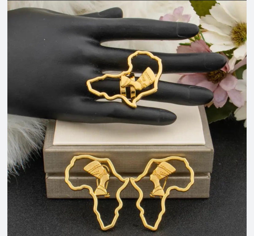Ensemble boucles d’oreilles et bague